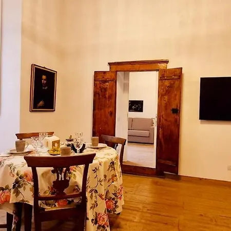 Signoria Private Apartment Florence